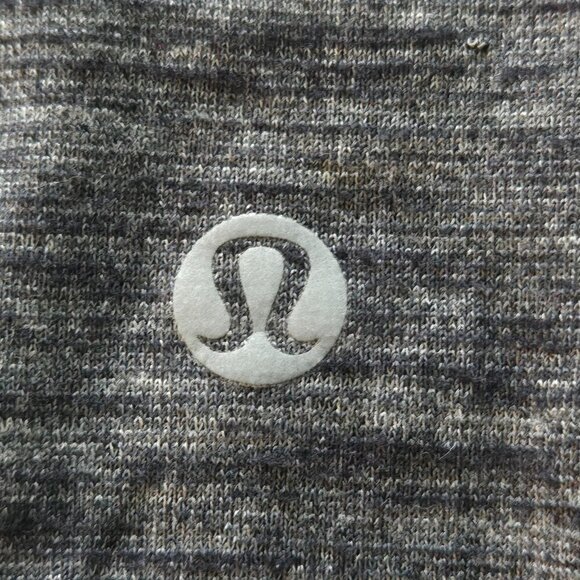 Lululemon Essential Tank - 8/10 - Picture 5 of 5